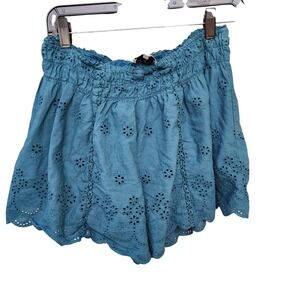 Mable Teal Blue Eyelet Embroidered Scalloped Hem Smocked Waist Shorts Womens M